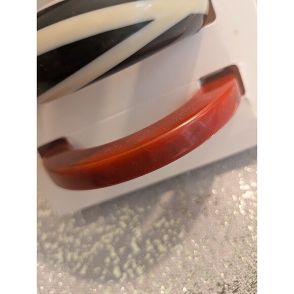 Zara 3 Pack Resin Statement ChunkyCuff Bangle Bracelets Red Gold Black White NWT - Picture 5 of 13